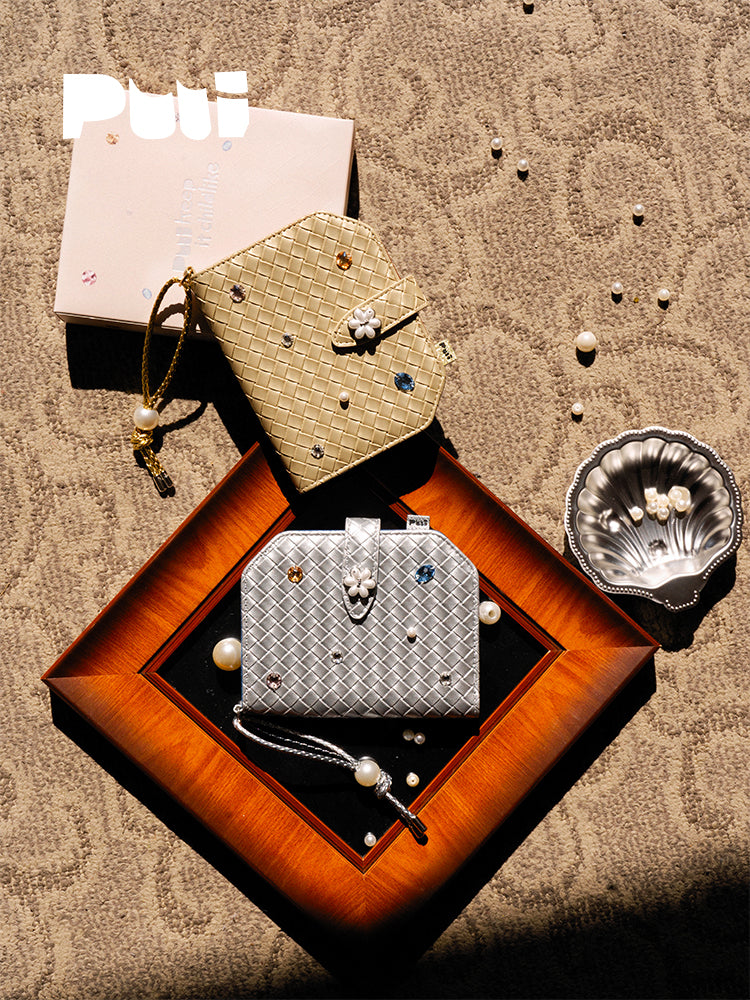Puui. Moonlight Wheat Series Passport Holder